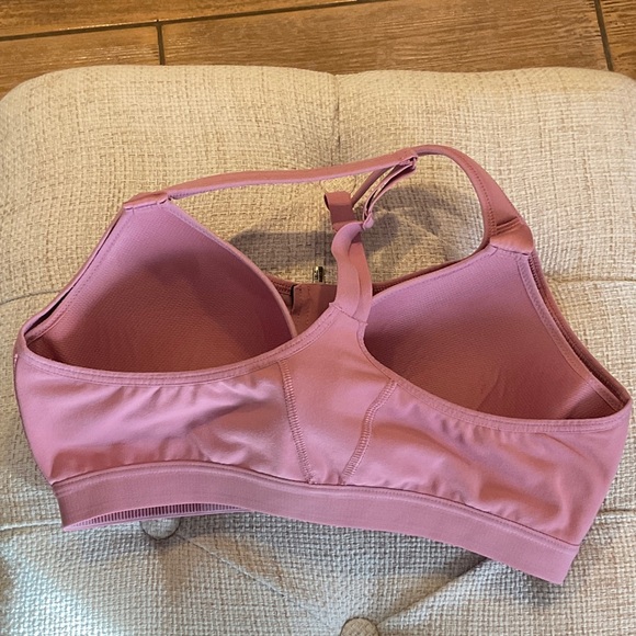 Victoria's Secret Knockout Mauve Zipper Front Sports Bra 34C - Picture 2 of 5